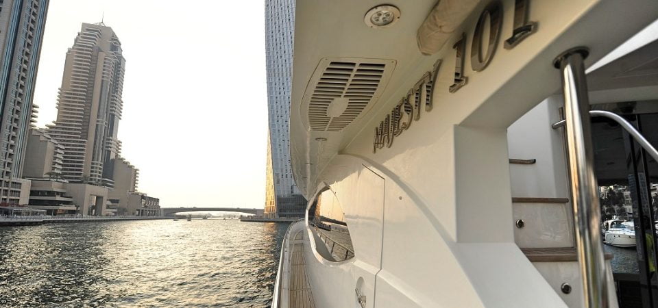 boat for rent dubai