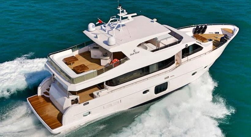 Luxury Yacht Cruising 75 ft