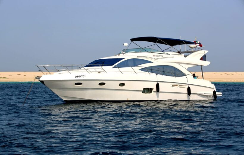 Luxury Yacht Cruising (50Ft-56Ft)