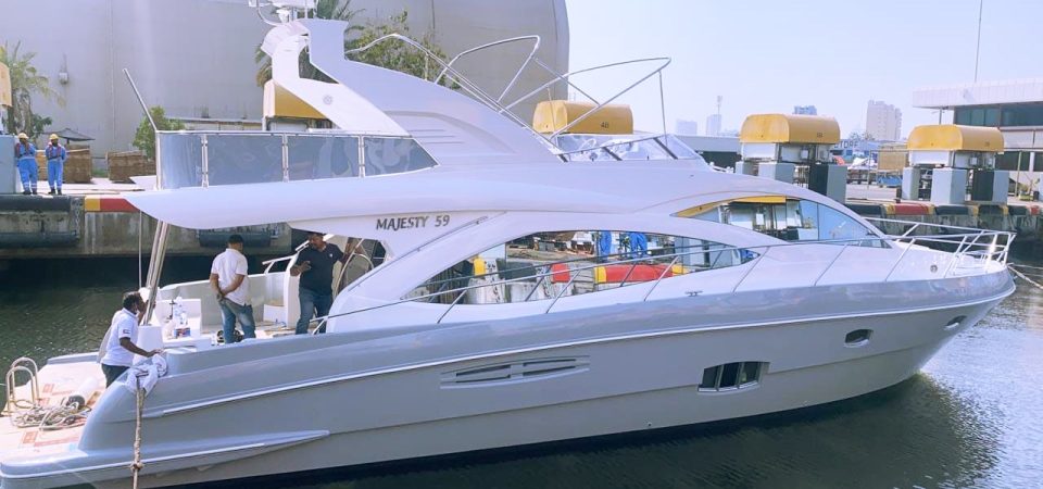 yacht birthday party dubai